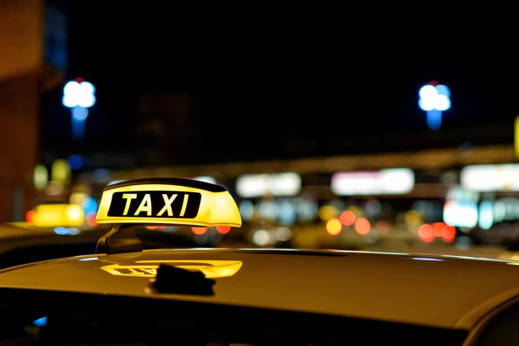 Все, що Потрібно Знати перед Замовленням Таксі у Нововолинську